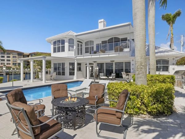 River Front Four Bedroom Home With Private Pool