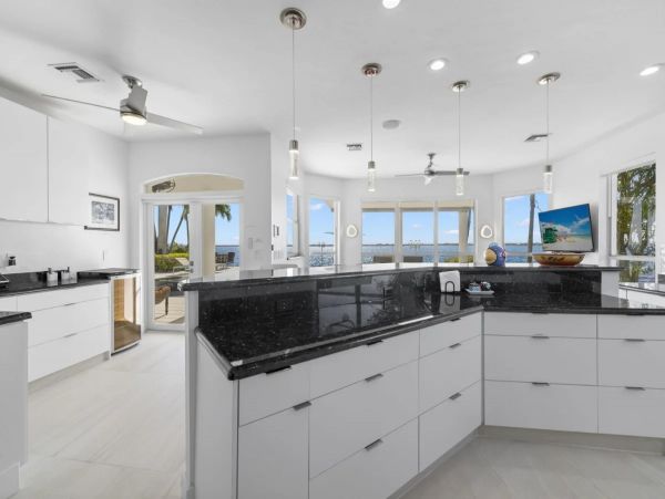 River Front Four Bedroom Home With Private Pool