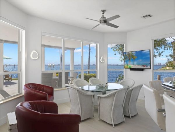 River Front Four Bedroom Home With Private Pool