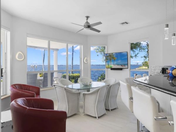 River Front Four Bedroom Home With Private Pool
