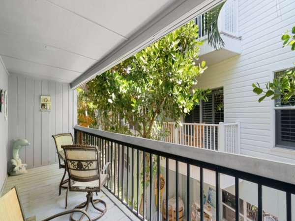 Nice looking condo a block from beach with Resort View