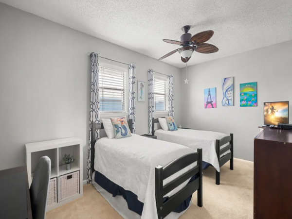 Nice looking condo a block from beach with Resort View