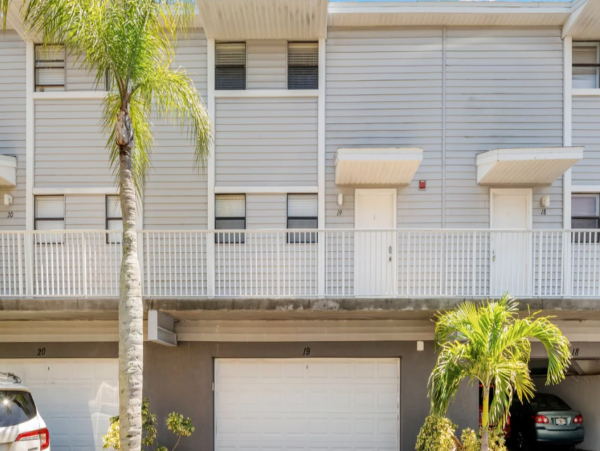 Nice looking condo a block from beach with Resort View