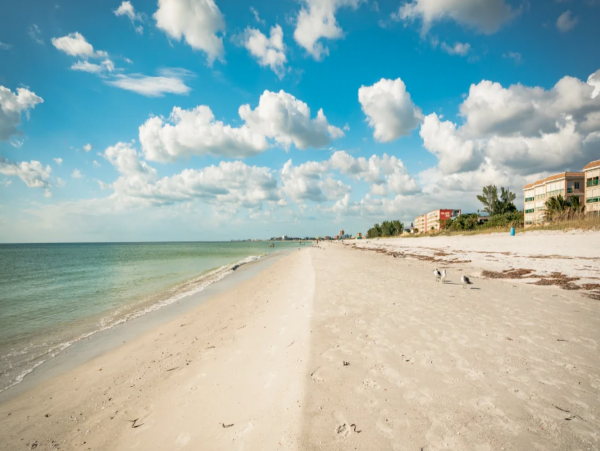 Nice looking condo a block from beach with Resort View