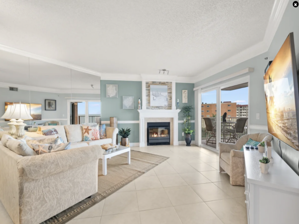 Spacious and Lovely Beachfront Condo