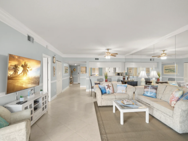 Spacious and Lovely Beachfront Condo
