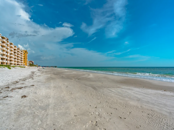 Beachside retreat in low key area