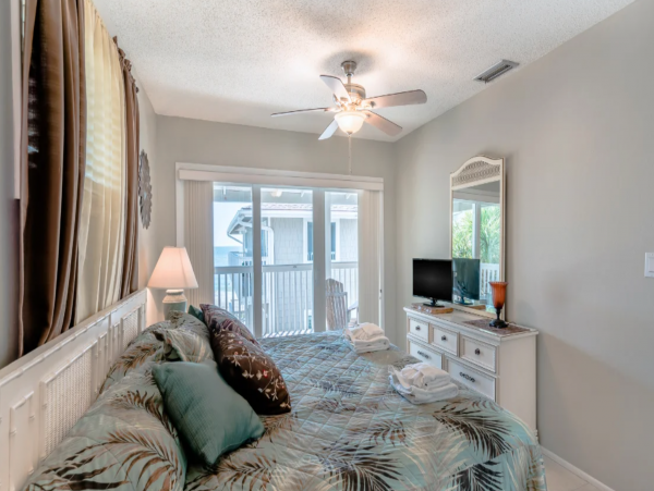 Beachside retreat in low key area