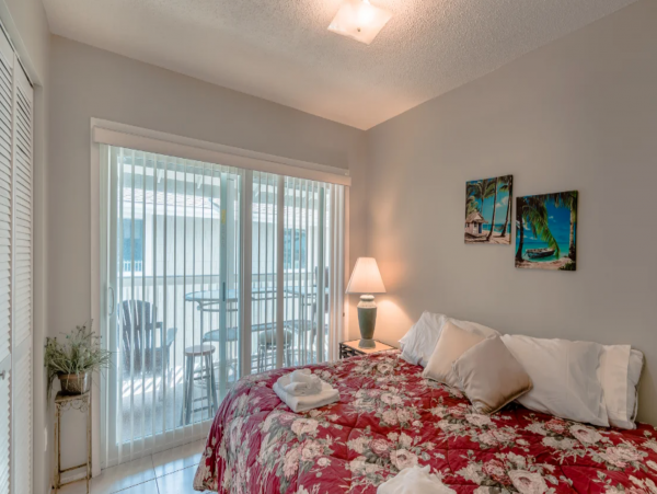 Beachside retreat in low key area