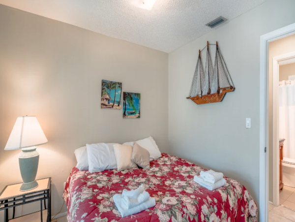 Beachside retreat in low key area