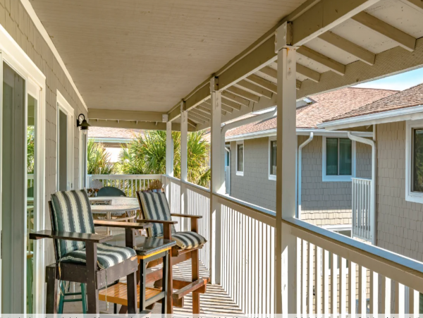 Beachside retreat in low key area