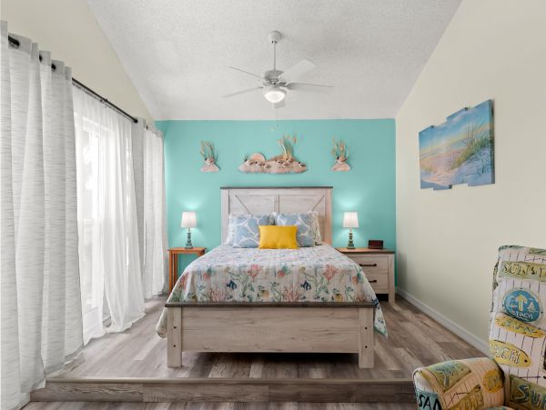 Madeira Beach Vacation Condo 2 Bedroom Great Interior
