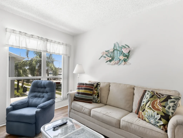 Indian Rock Value Rental One Bedroom Sleeps 4 Communal Pool