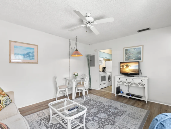 Indian Rock Value Rental One Bedroom Sleeps 4 Communal Pool