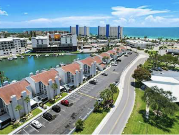 Indian Rock Value Rental One Bedroom Sleeps 4 Communal Pool