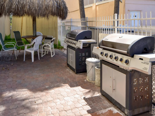 Beach View Vacation Condo with 3 Bedroom