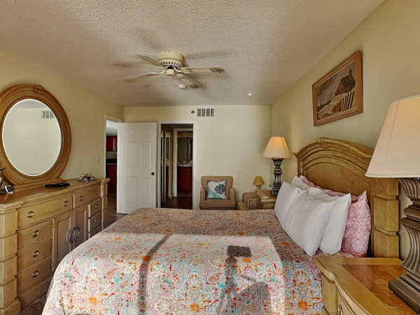 Beach View Vacation Condo with 3 Bedroom
