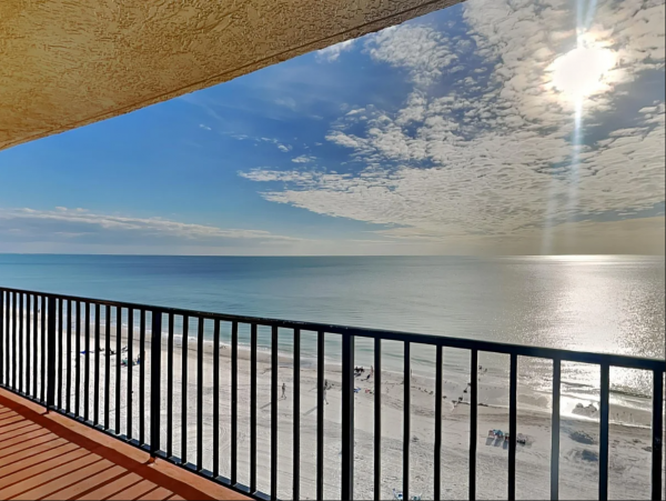 Beach View Vacation Condo with 3 Bedroom