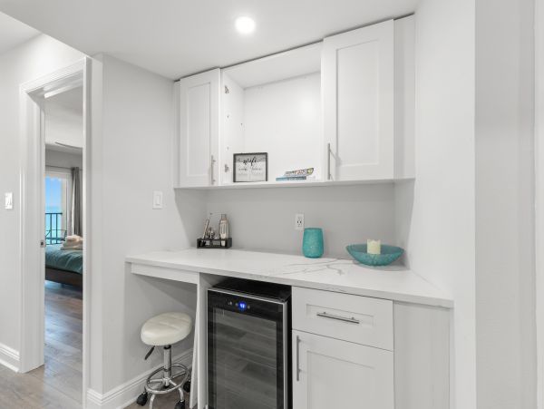 Spacious 3 Bedroom Condo with Oceanfront Balcony