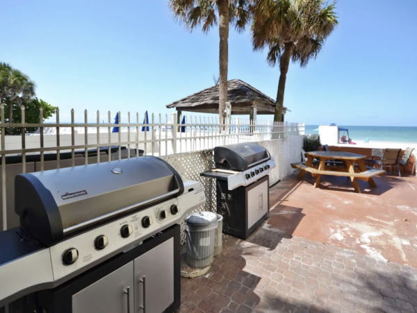 Beachfront Three Bedroom Beachfront Condo Sleeps 10