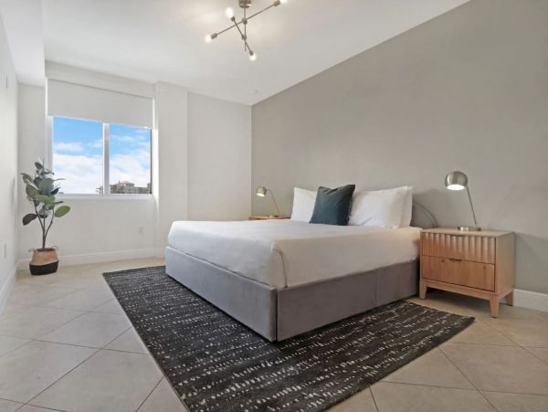 Sunny Isles Luxury Vacation Condo with Views & Close to Beach