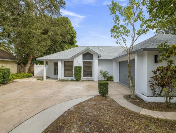 Luxury Bradenton Vacation Home Four Bedroom