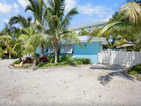 Holmes Beach Rental Three Min Walk to Our World Class Beach