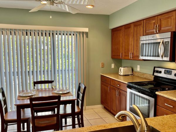 Siesta Key Vacation Condo Two Bedrooms Walk to Beach