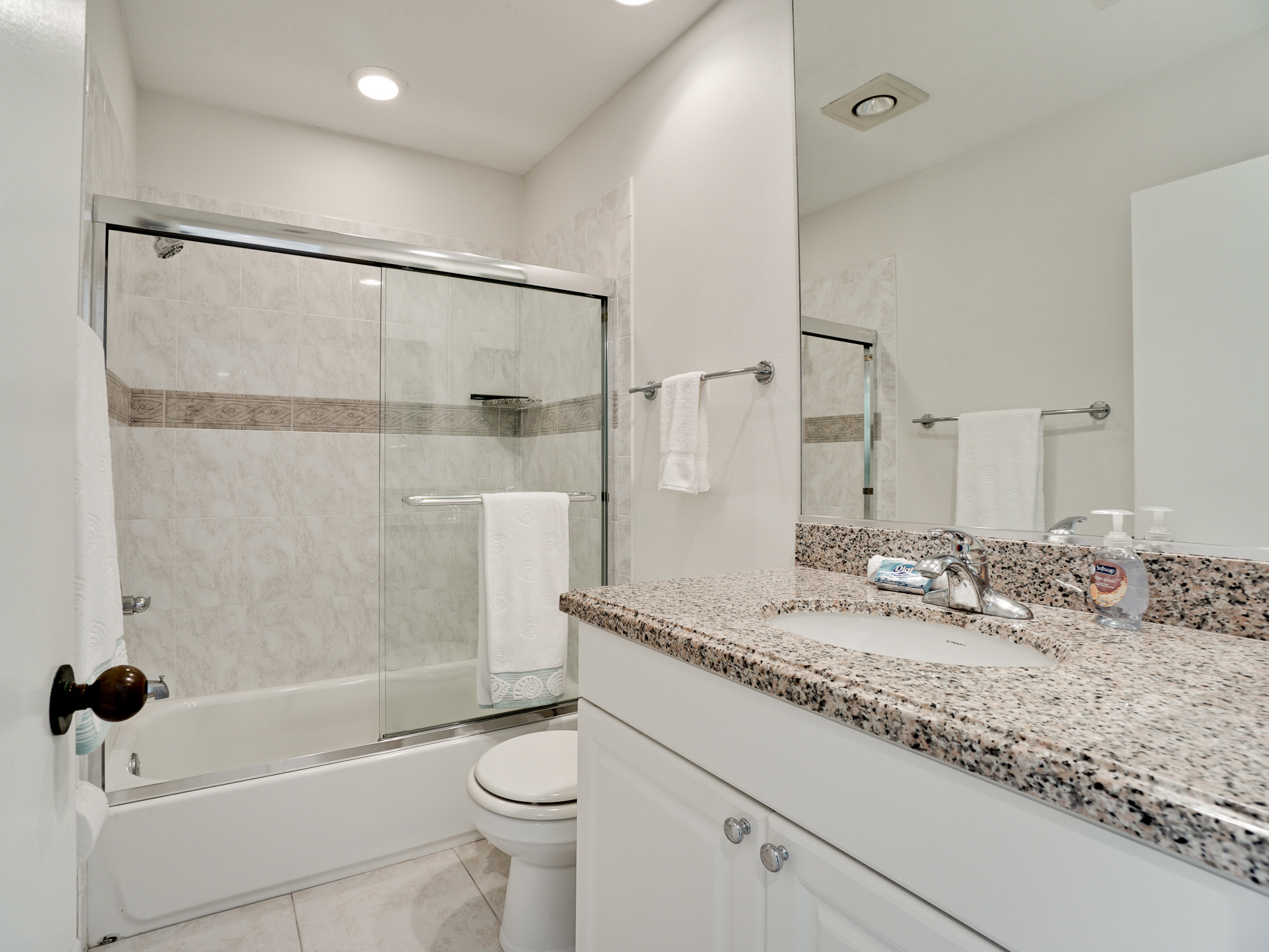 Siesta Key Vacation Condo Two Bedrooms Walk to Beach
