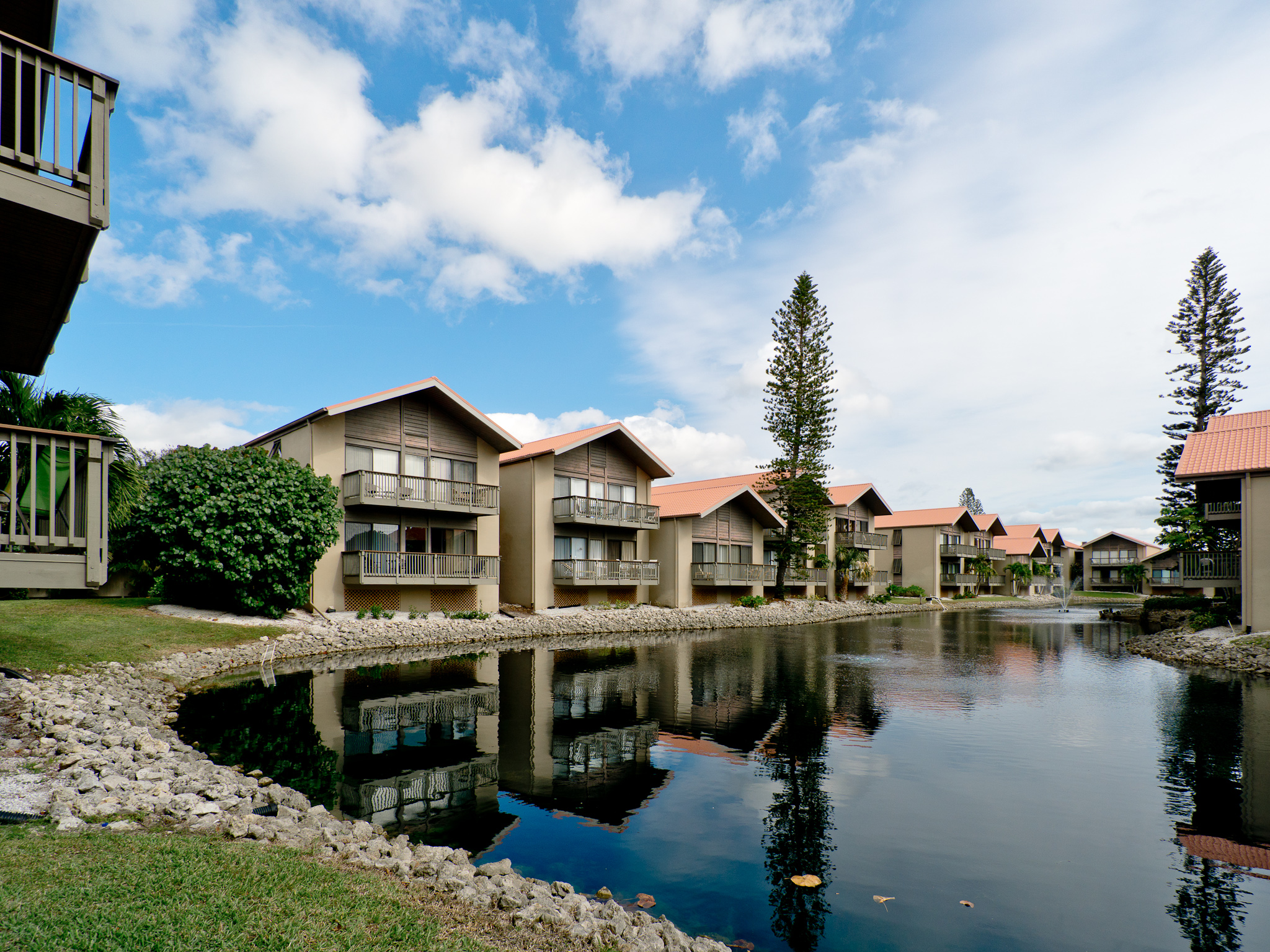 Siesta Key Vacation Condo Two Bedrooms Walk to Beach