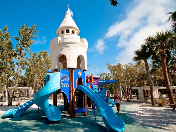 Siesta Key Vacation Condo Two Bedrooms Walk to Beach