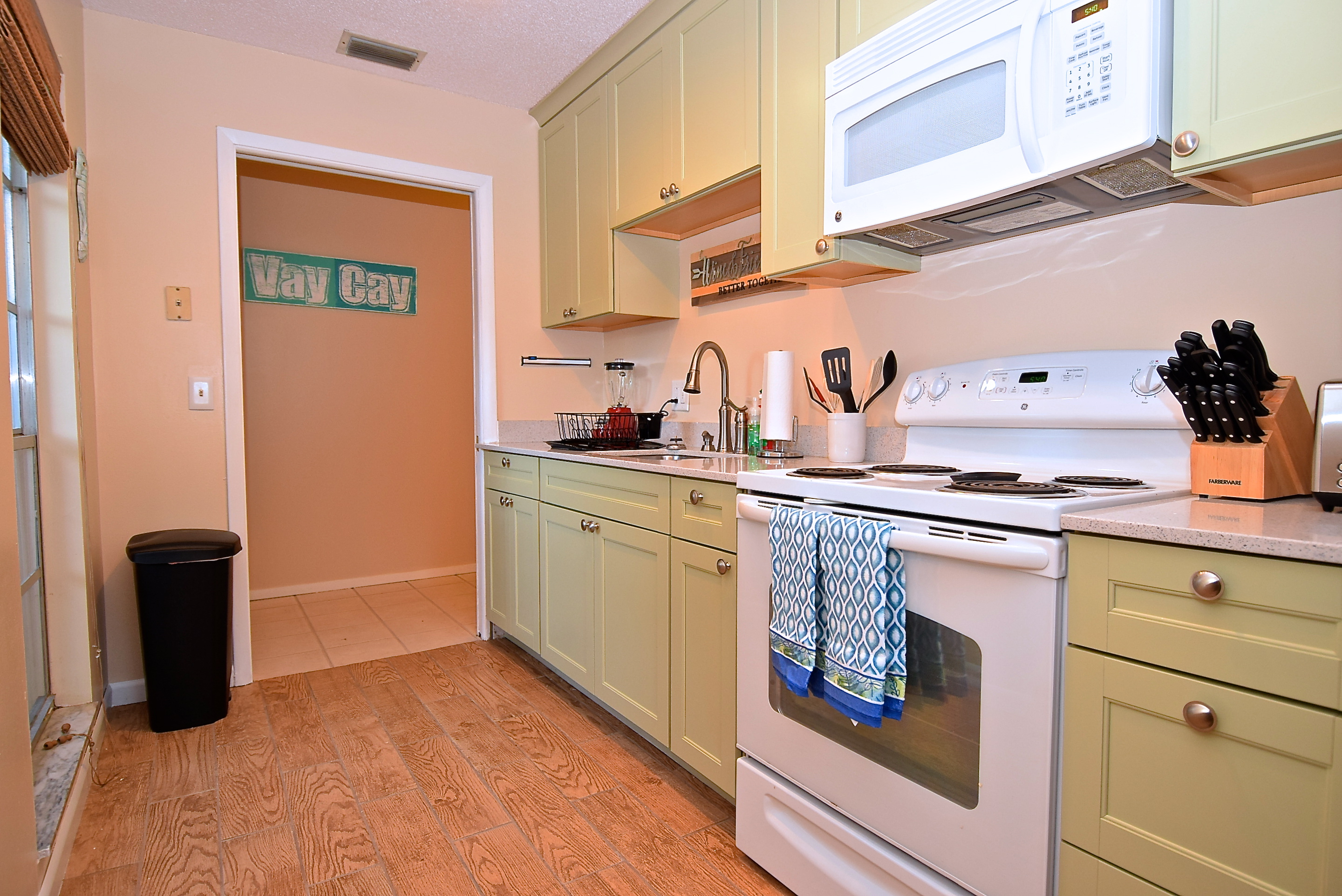 Siesta Key Duplex Home Sleeps 10 Guest with Pool