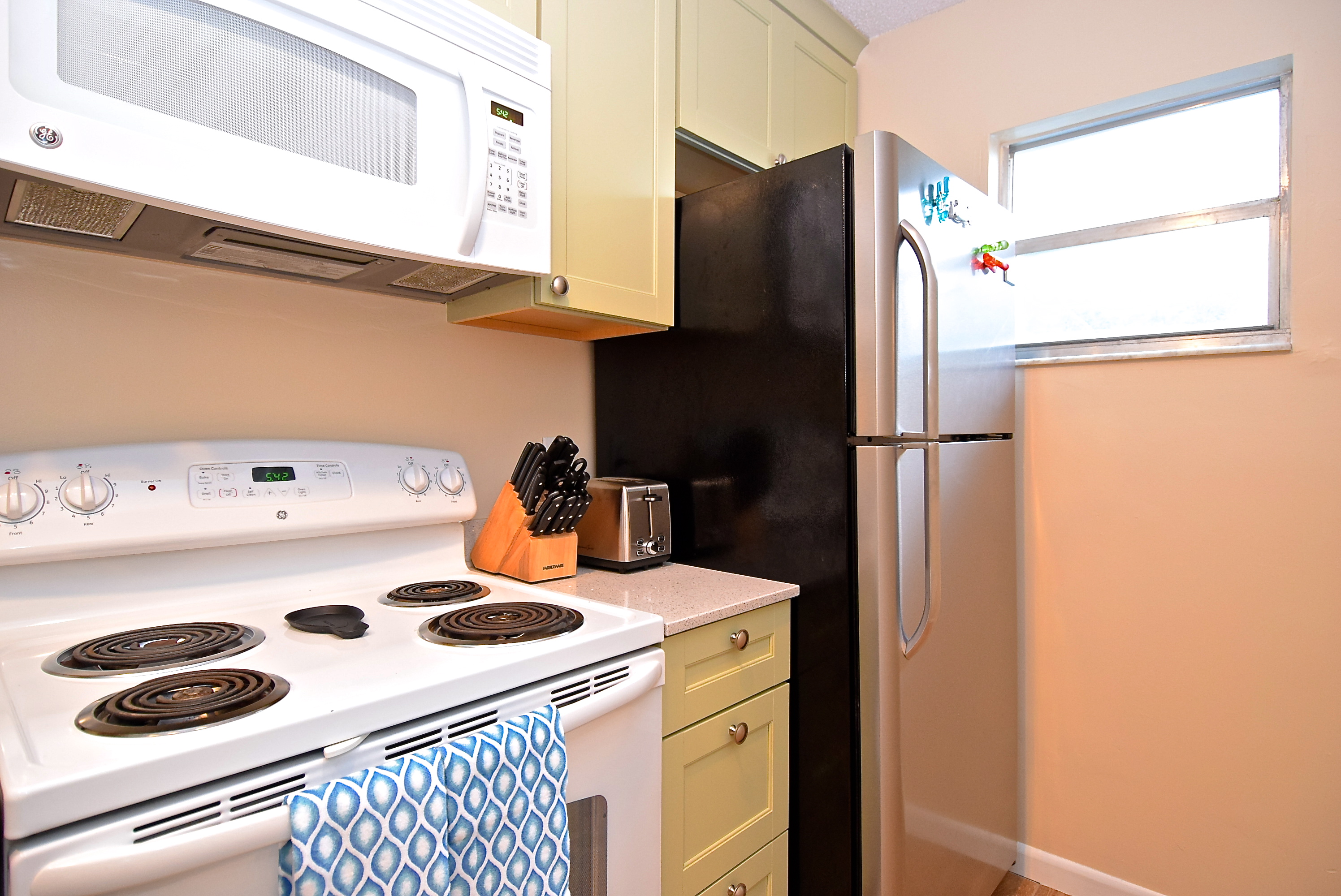 Siesta Key Duplex Home Sleeps 10 Guest with Pool