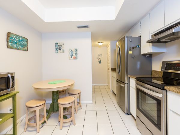 Siesta Key Duplex Home Sleeps 10 Guest with Pool