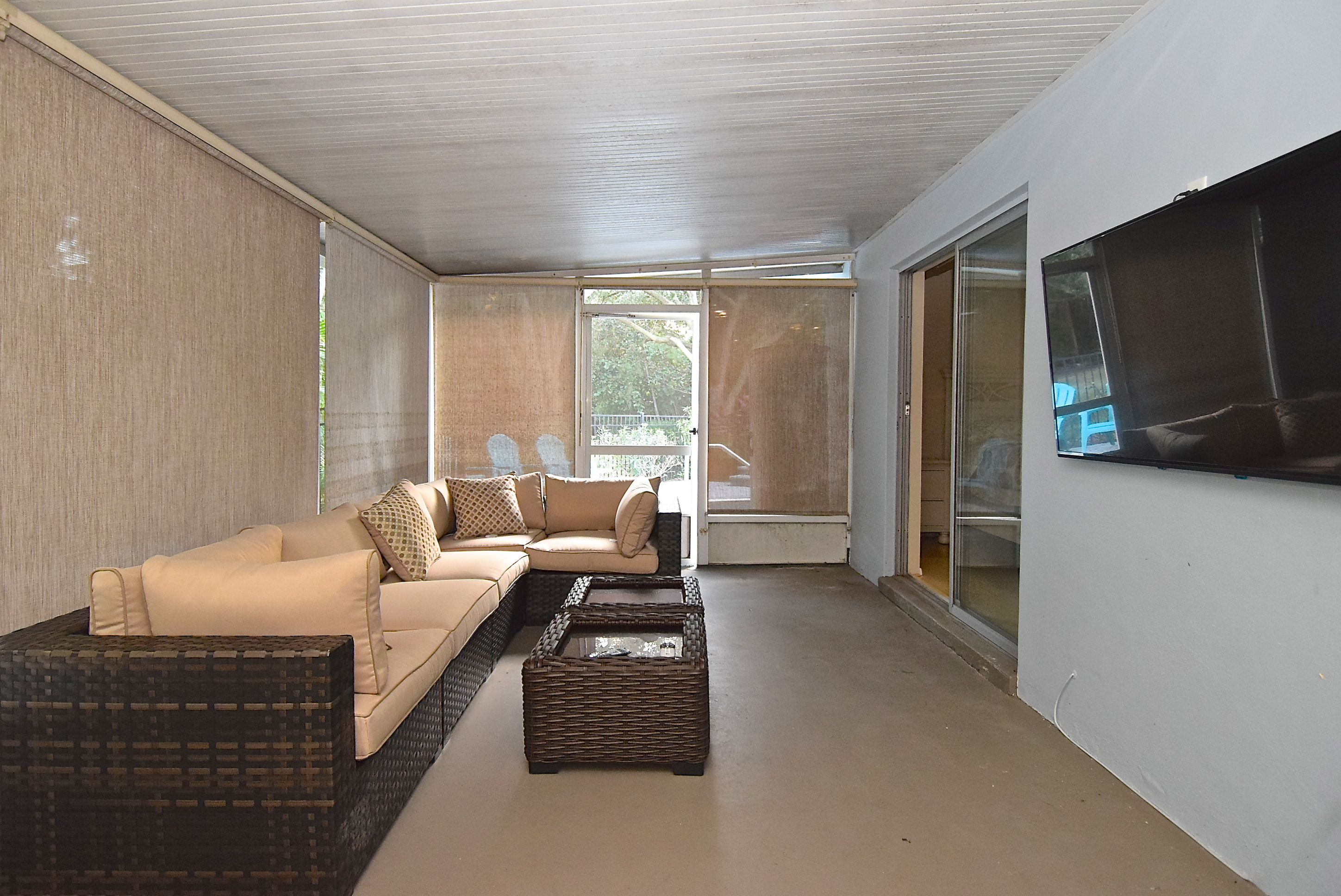 Siesta Key Duplex Home Sleeps 10 Guest with Pool