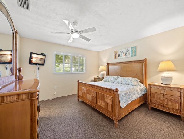 Lovely Siesta Key 2 Bedroom Vacation Condo