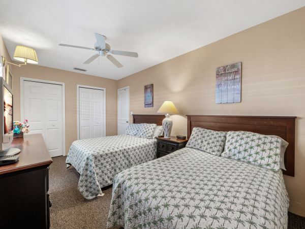 Lovely Siesta Key 2 Bedroom Vacation Condo