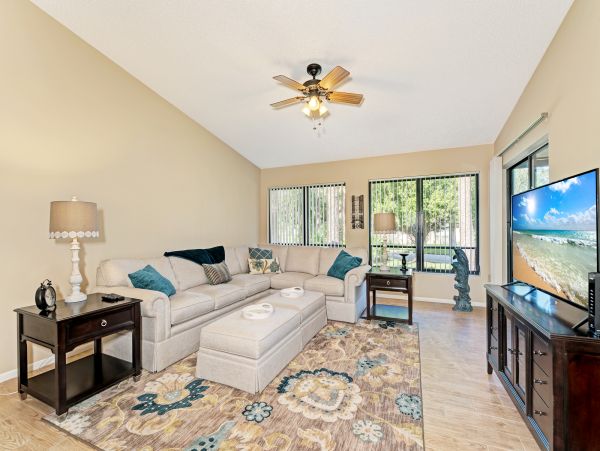 Siesta Key Villa with 2 Bedrooms and Resort Access