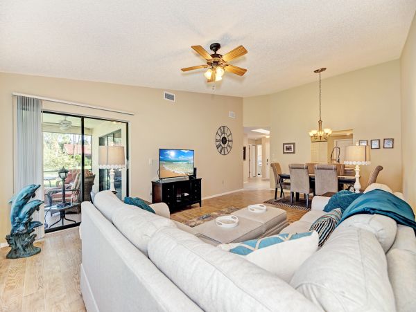 Siesta Key Villa with 2 Bedrooms and Resort Access
