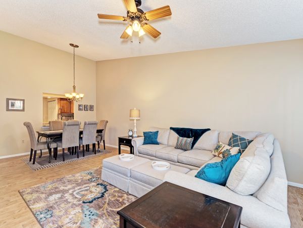 Siesta Key Villa with 2 Bedrooms and Resort Access