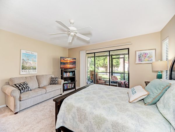 Siesta Key Villa with 2 Bedrooms and Resort Access