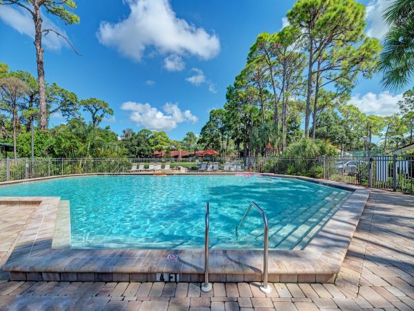 Siesta Key Villa with 2 Bedrooms and Resort Access