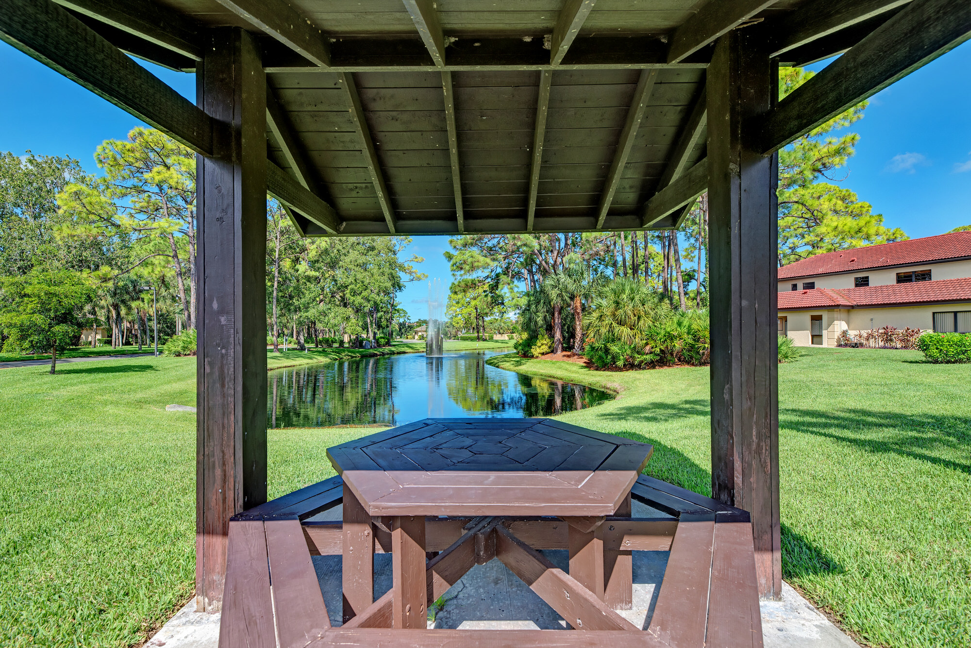 Siesta Key Villa with 2 Bedrooms and Resort Access