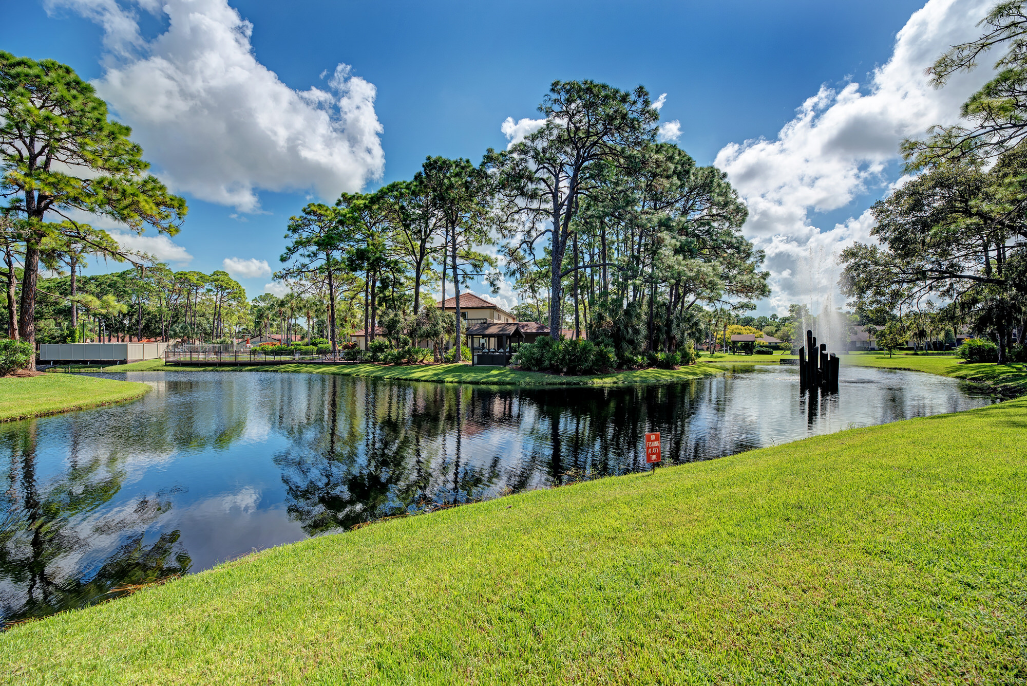 Siesta Key Villa with 2 Bedrooms and Resort Access