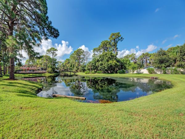 Siesta Key Villa with 2 Bedrooms and Resort Access