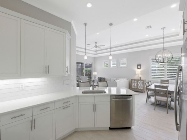 Elegant 3 Bedroom Vacation Rental with Lake Views