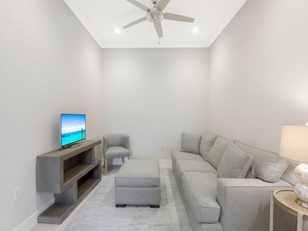 Elegant 3 Bedroom Vacation Rental with Lake Views