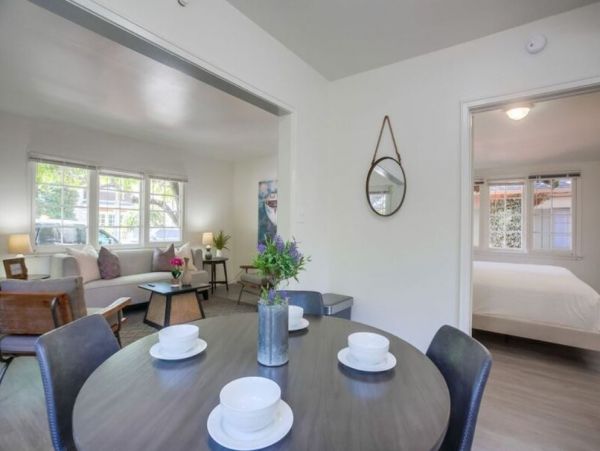 La Jolla Vacation Rental Sleeps 10 - Less than a Block from Beach