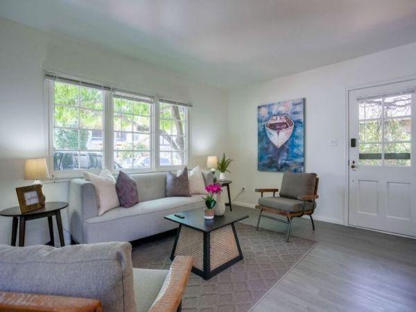 La Jolla Vacation Rental Sleeps 10 - Less than a Block from Beach