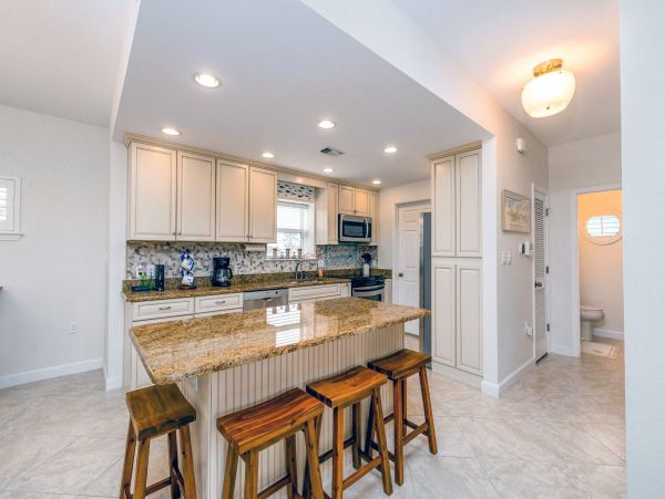 Pensacola Beach Vacation Home with Ocean Views & Tennis Court